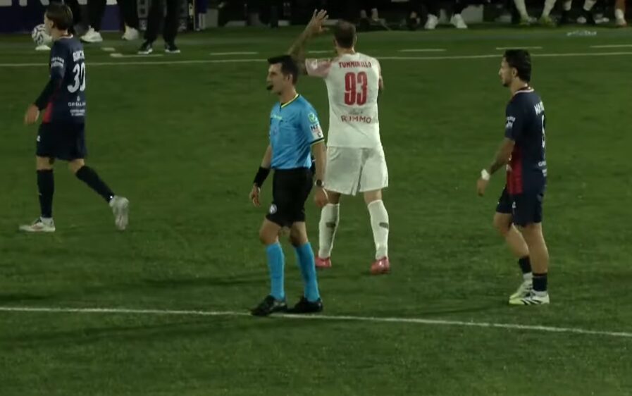 Arbitro Sorrento Benevento