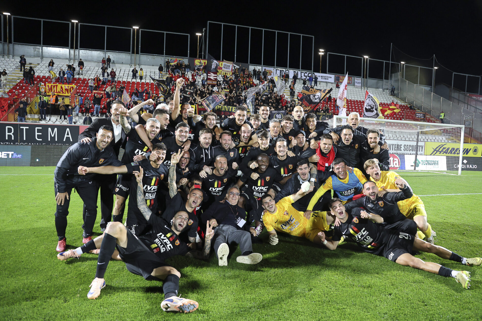 Benevento esultanza Supercoppa