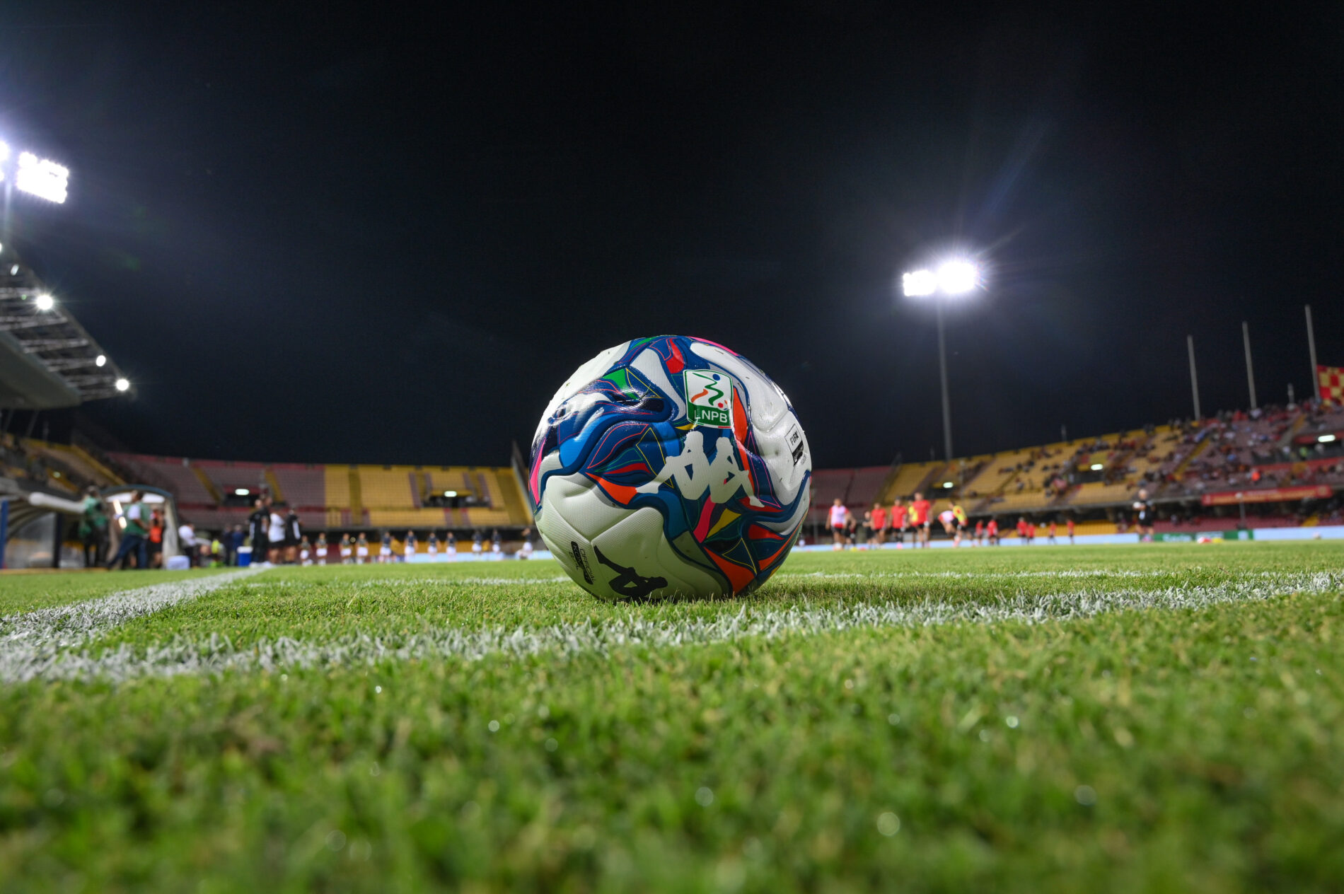 pallone serie b
