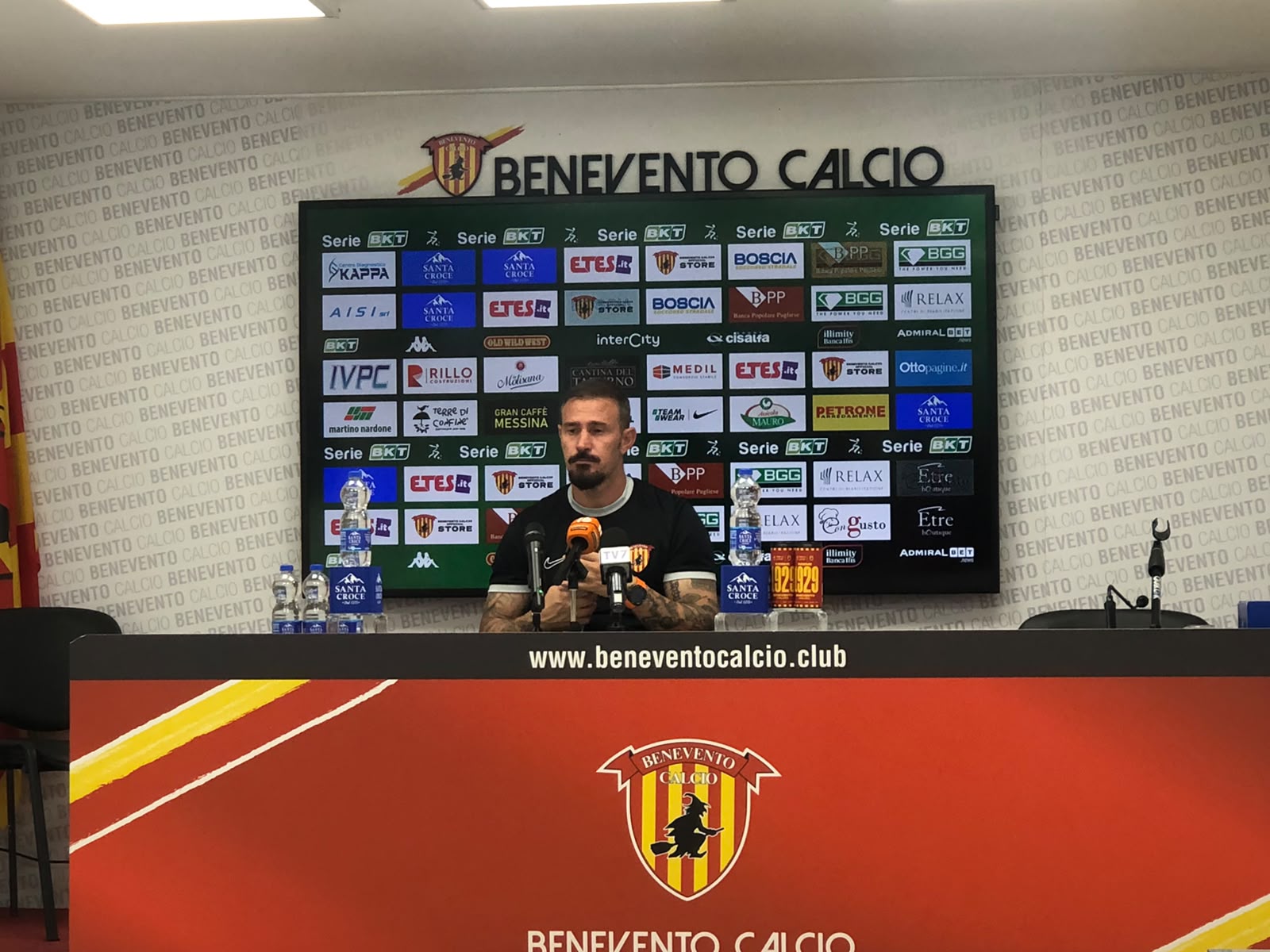 Floro Flores avvisa il Benevento: “Il Vicenza non è in difficoltà, dovremo avere più fame di loro”