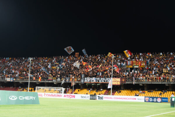 Curva Sud tifosi Benevento