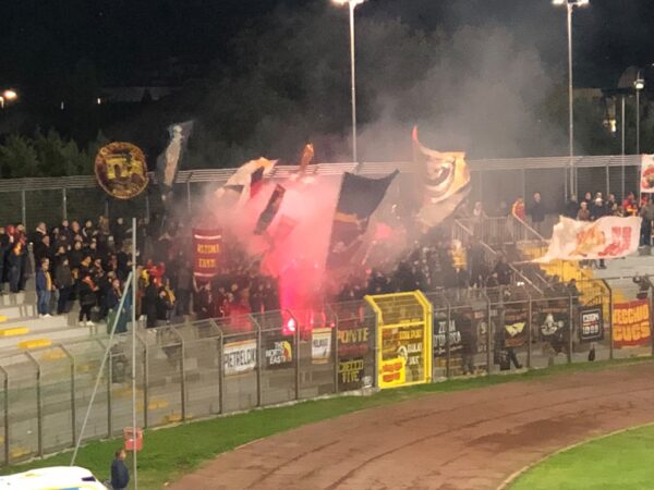 tifosi benevento arezzo